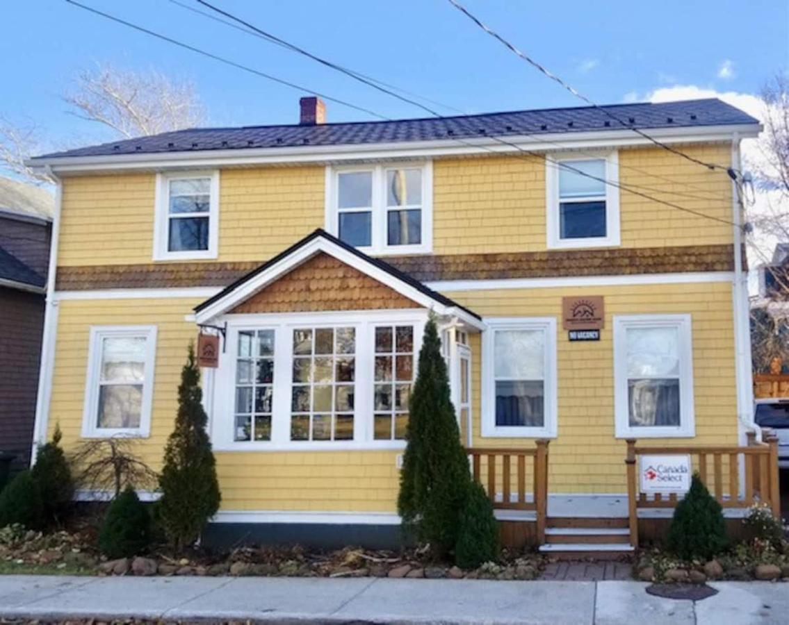 Sunny Home B&B Charlottetown Bagian luar foto